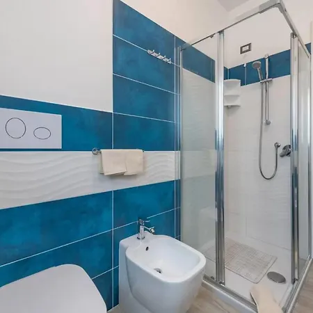 דירה Modern Near *