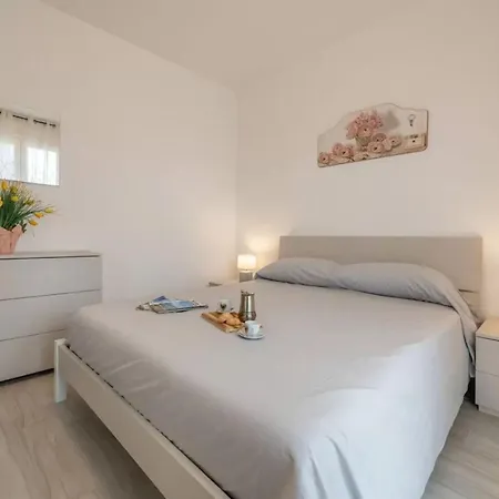 Apartment Modern For 4 Guests Near Alghero